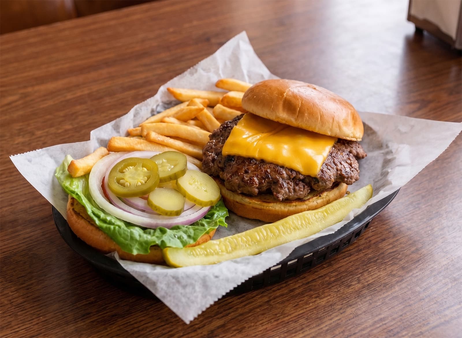Sara's Cheese Burger with French Fries